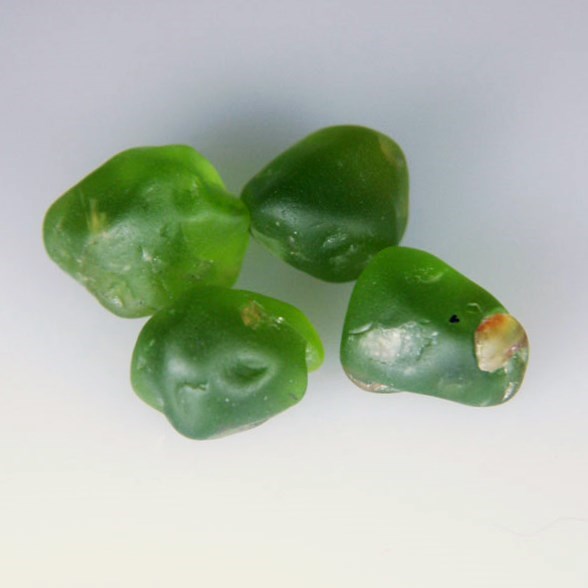 Big Fine Color and Clean Arizona Peridot Facet Rough 54.92 ct  Litnon.com