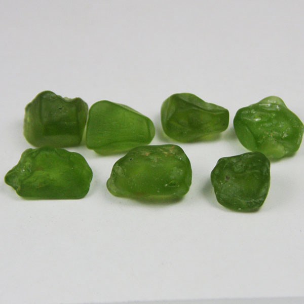 $7.00 Gram Fine Color and Clean Arizona Peridot Facet Rough 65.63 ct  Litnon.com