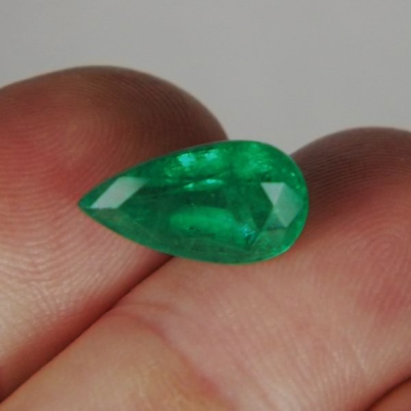 Fine Rich Color Natural Zambian Emerald 4.81 ct  Litnon.com