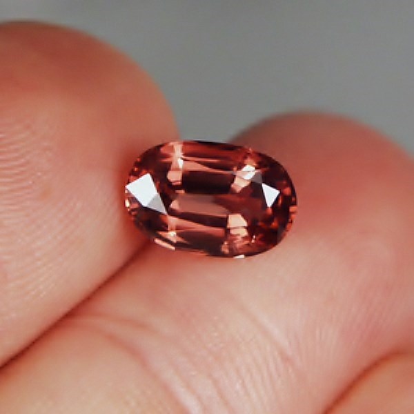 Bright & Pretty! Unusual Color Burmese Spinel 2.72 ct  Litnon.com