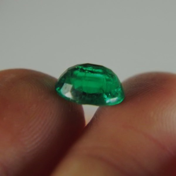 Exceptional Color AGL Certified Zambian Emerald 2.45 ct  Litnon.com