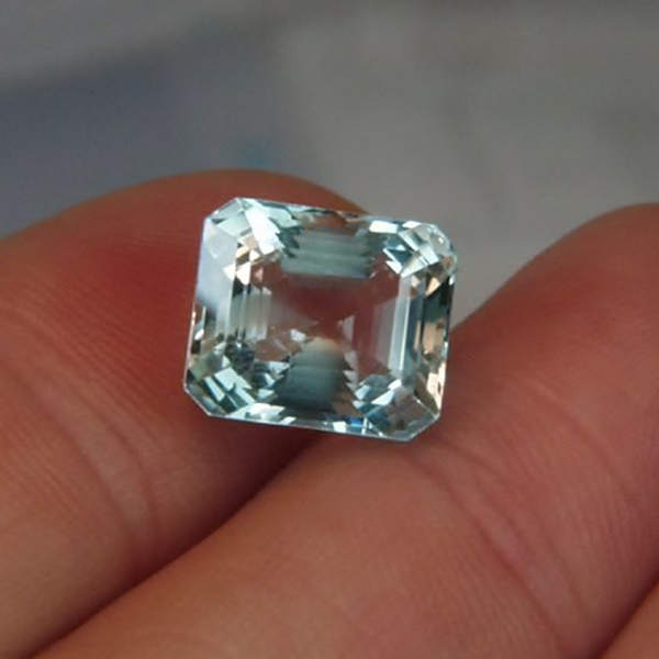 Old Stock & Bright! Untreated Natural Aquamarine India 7.79 ct  Litnon.com