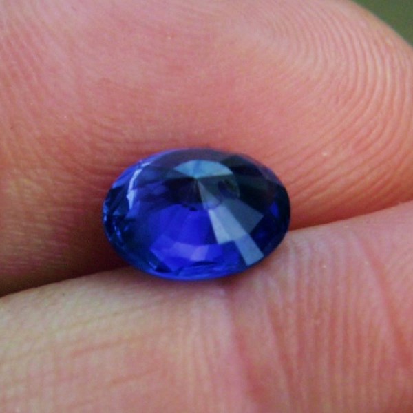 True Royal Blue! Natural Ceylon Sapphire  2.60 ct   Litnon.com