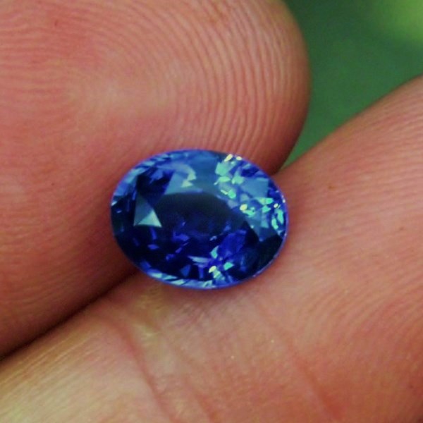 True Royal Blue! Natural Ceylon Sapphire  2.60 ct   Litnon.com