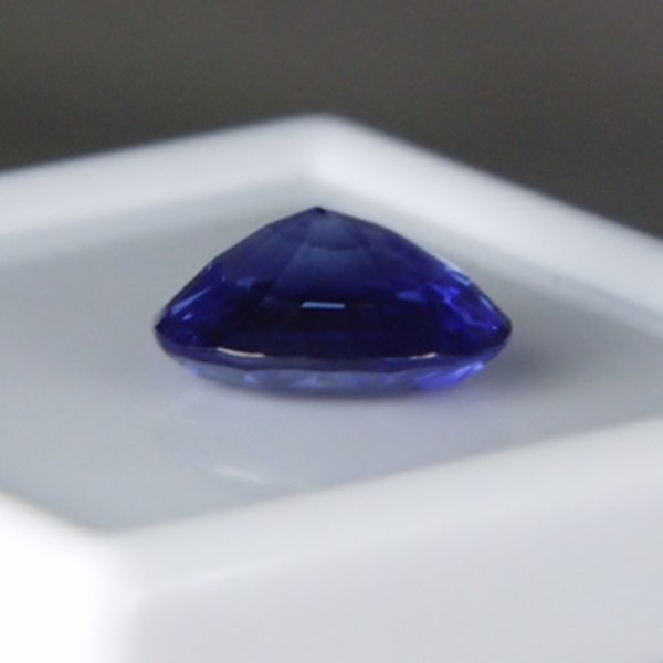 True Royal Blue! Natural Ceylon Sapphire  2.60 ct   Litnon.com