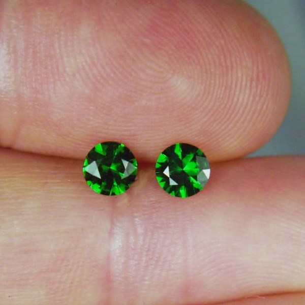 Deep Chrome Green Tsavorite Garnet Pair Kenya  Litnon.com