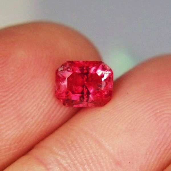 Bright! Old Stock Hot Pink Tourmaline Brazil 1.43 ct  GLI  Litnon.com