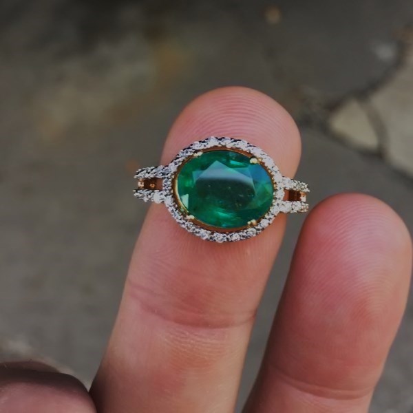 Fine Color! Colombian Emerald & Diamond Ring 14 kt  Litnon.com