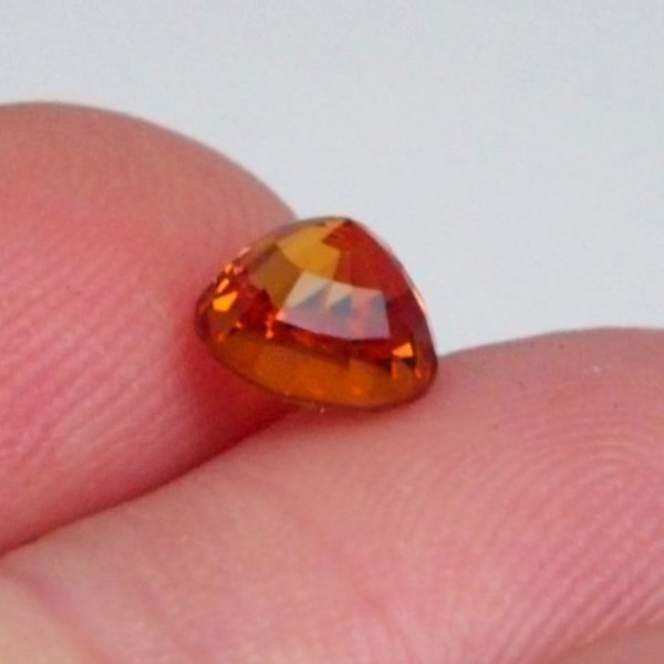 Color & Fire!  Mandarin Spessartite Garnet  2.08 ct  GL Litnon.com