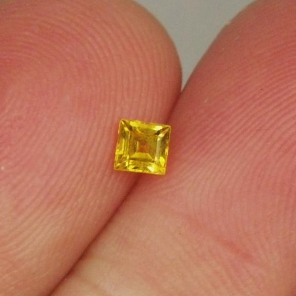 Tiny Treasure Rich Golden Yellow Natural Sapphire Sri Lanka  Litnon.com