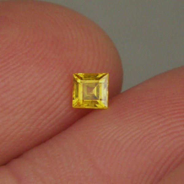 Tiny Treasure Rich Golden Yellow Natural Sapphire Sri Lanka  Litnon.com