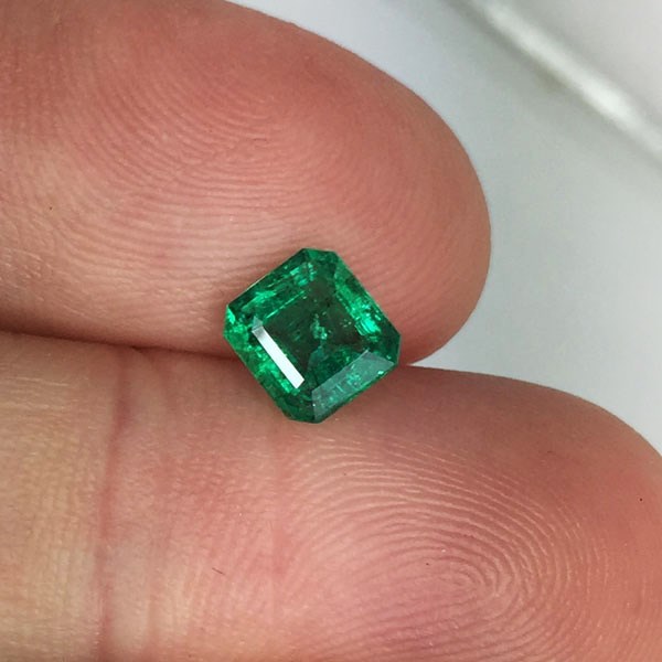 Great Color Natural Zambian Emerald 1.30 ct  Litnon.com