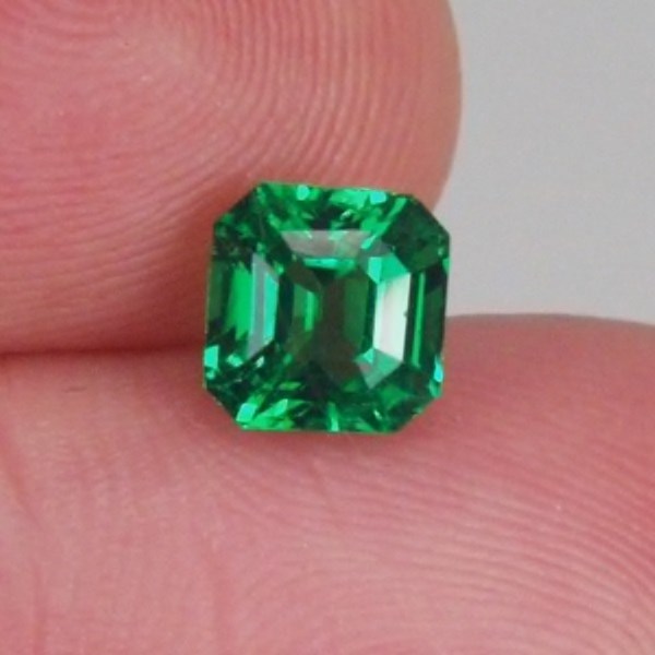 Quality Ideal Color Chrome Green Tsavorite Kenya 2.32 ct  Litnon.com