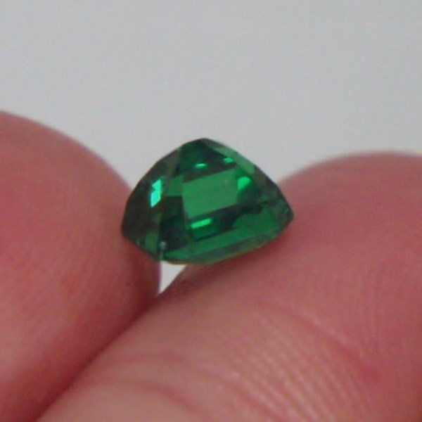Quality Ideal Color Chrome Green Tsavorite Kenya 2.32 ct  Litnon.com