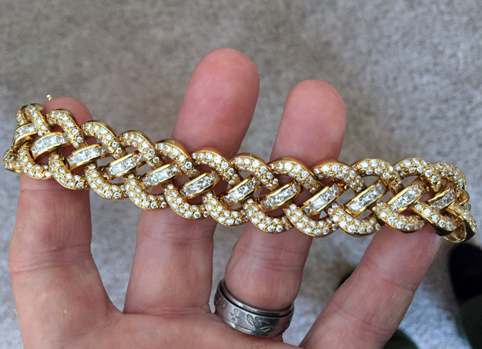 Estate High Quality 18 kt Gold Bracelet With 20+ Carats Of Diamonds  Litnon.com