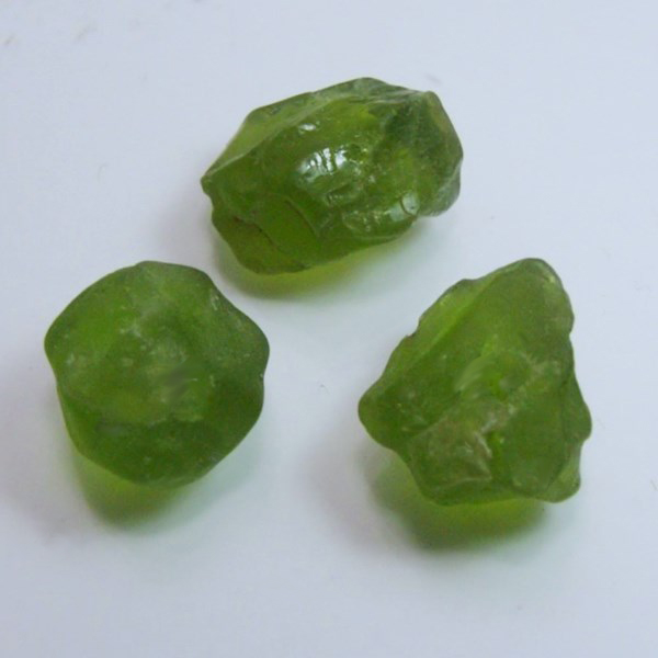 Big Fine Color and Clean Arizona Peridot Facet Rough 34.54 ct  Litnon.com