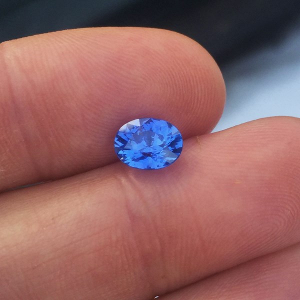Bright & Pretty! Fine Color Ceylon Blue Sapphire 2.26 ct  Litnon.com
