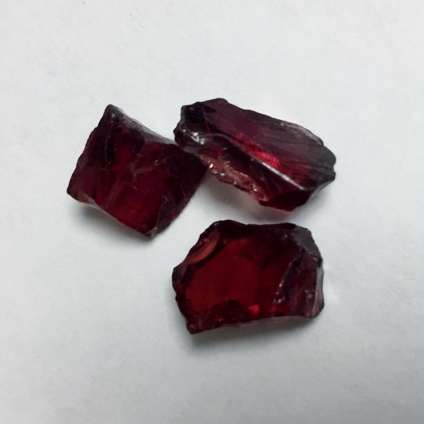 Quality Pyrope Garnet Facet Rough Tanzania 23.56 ct tw  Litnon.com