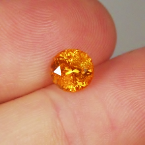 Nice Color and Bright Loliondo Mandarin Spessartite Garnet 1.75 ct  Litnon.com