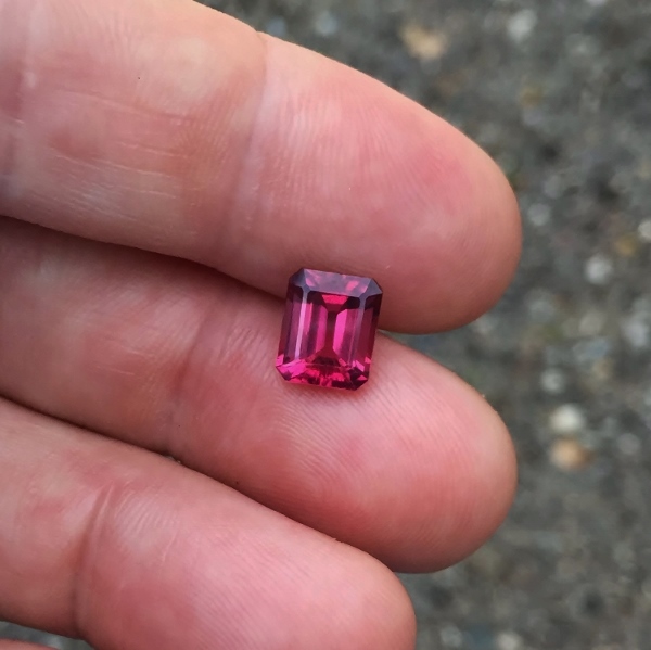 Color Pink - Red Rubelite Tourmaline Nigeria 2.84 ct  Litnon.com