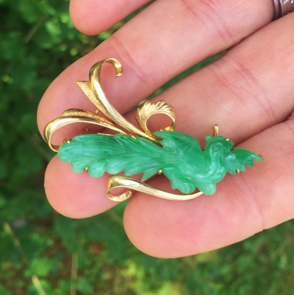 Antique - Vintage Carved Burmese Jadeite Rooster Brooch 14kt  Litnon.com