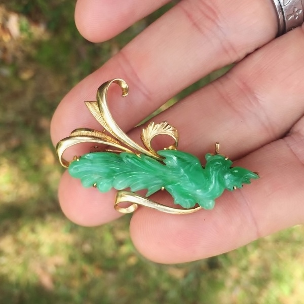 Antique - Vintage Carved Burmese Jadeite Rooster Brooch 14kt  Litnon.com