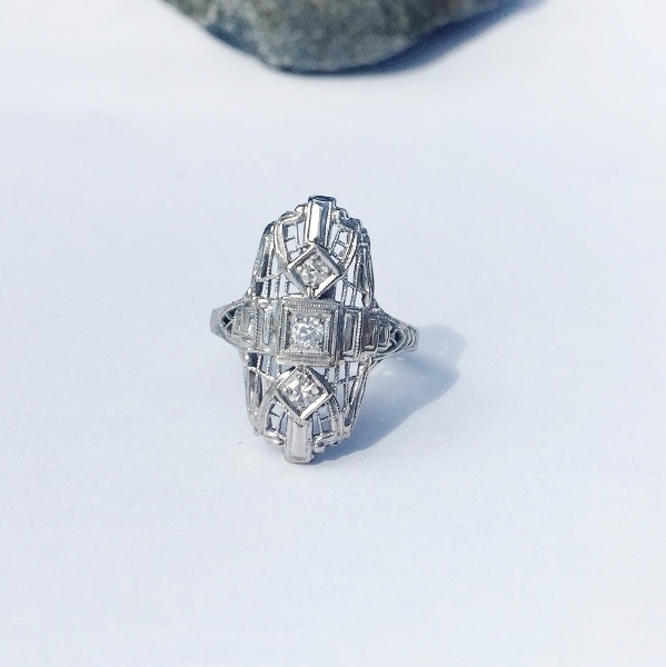 Antique 18kt White Gold Filigree Diamond Ring  Litnon.com