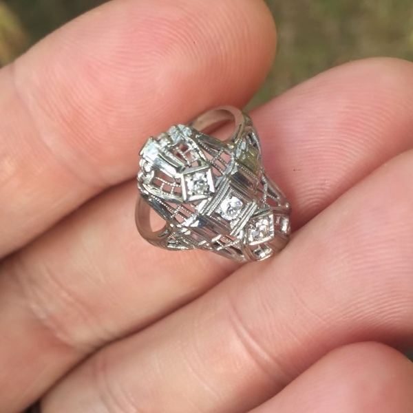 Antique 18kt White Gold Filigree Diamond Ring  Litnon.com