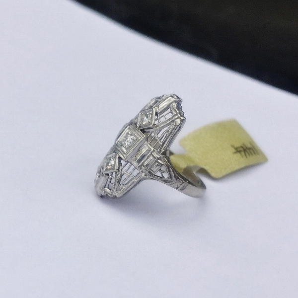 Antique 18kt White Gold Filigree Diamond Ring  Litnon.com