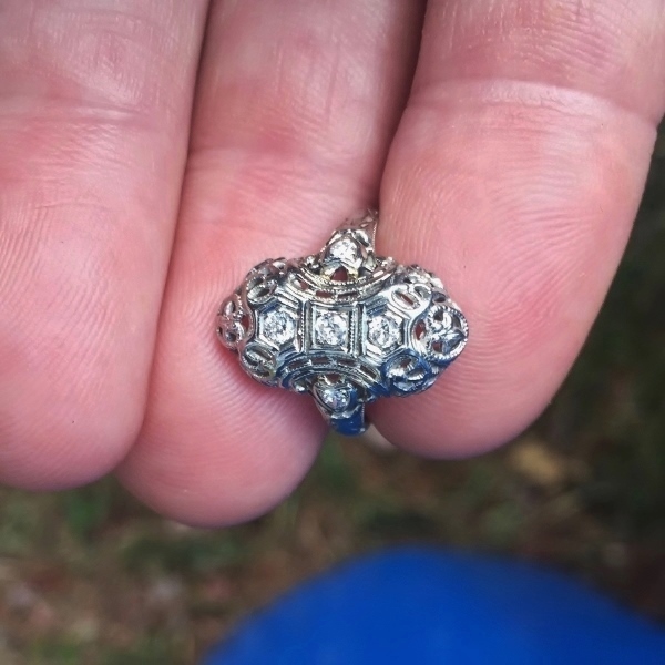 Antique 18kt White Gold Filigree Diamond Ring  Litnon.com