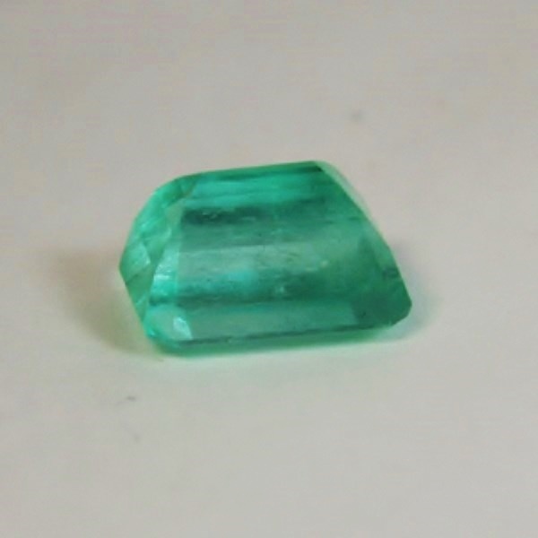 Big & Bright With Nice Color!  Colombian Emerald 10.71 ct!  Litnon.com