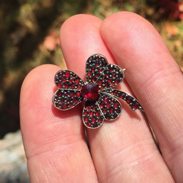  Victorian Bohemian Garnetpin Checholslovakia  Litnon.com