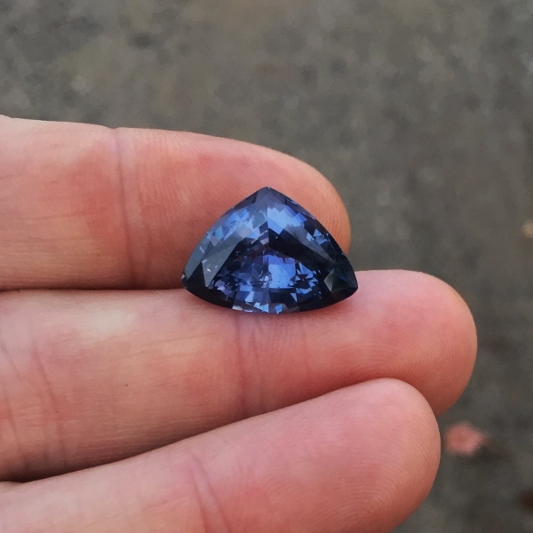 Huge Color Shift Blue - Purple Spinel Sri Lanka 13.02 ct  Litnon.com