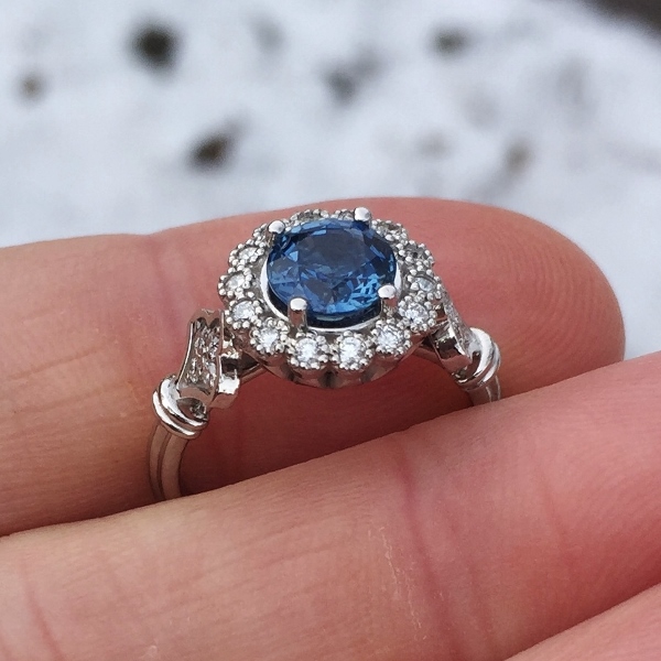 Natural Ceylon Sapphire & Diamond 14 kt Ring 1.68 ct  Litnon.com