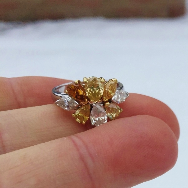 Custom Diamond and Natural Fancy Color Diamond Ring 18kt  Litnon.com