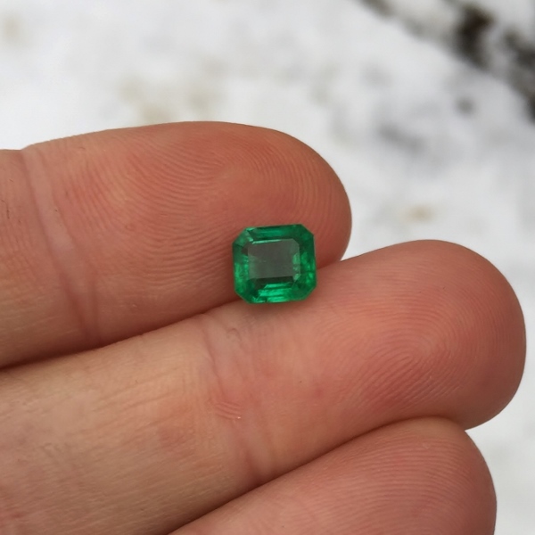 Nice Color! Natural Colombian Emerald 1.03 ct  Litnon.com