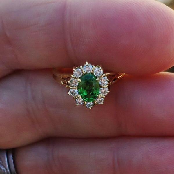 Natural Tsavorite Garnet and Diamond 14 kt Ring  Litnon.com