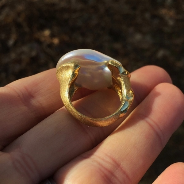 Antique Huge Salt Water Keshi Pearl In Heavy 18 karat Gold Ring  Litnon.com