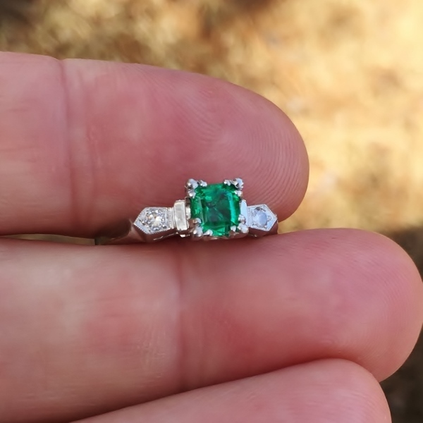 Vintage Quality Columbian Emerald and Diamond Platinum Ring  Litnon.com