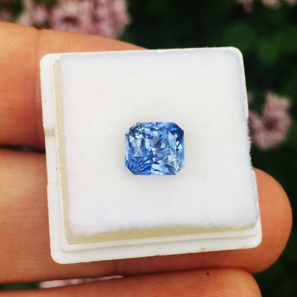 Unheated! Natural Bright Blue Ceylon Sapphire 3.02 ct  Litnon.com