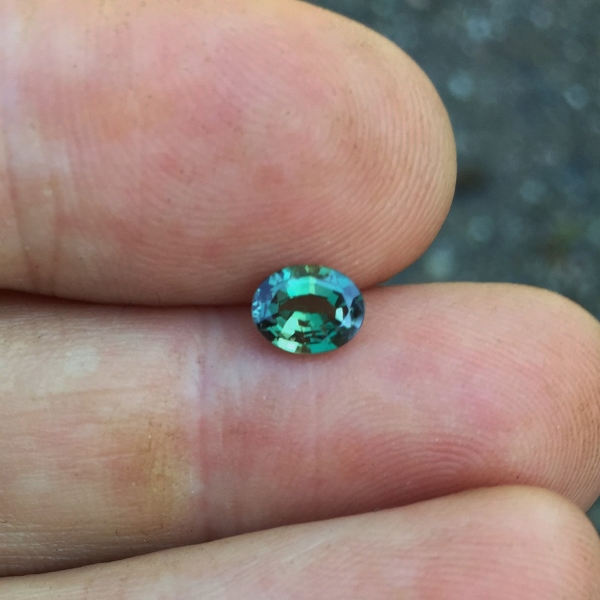 Strong Color Change Chrysoberyl Alexandrite Brazil 0.72 ct Litnon