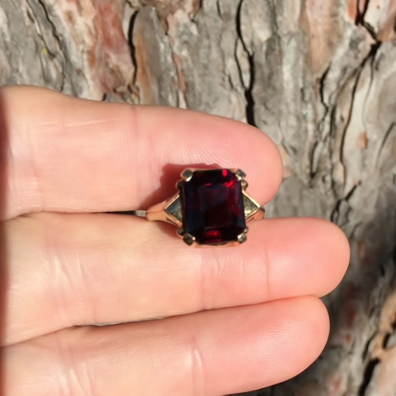 Vintage Dark Red Burmese Spinel 14 kt Ring 6.2 carats GL Litnon.com