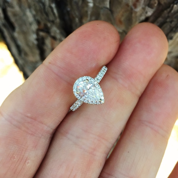 SI-1 Clarity F Color Natural Pear Shape 1.01 ct Diamond Halo Ring  Litnon.com