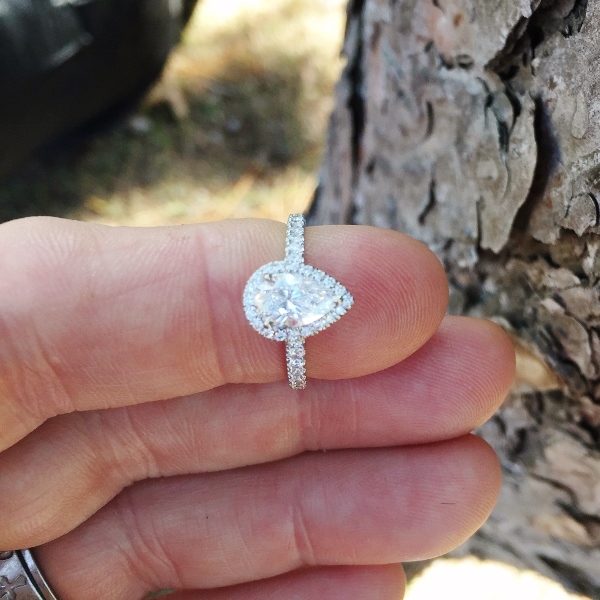 SI-1 Clarity F Color Natural Pear Shape 1.01 ct Diamond Halo Ring  Litnon.com