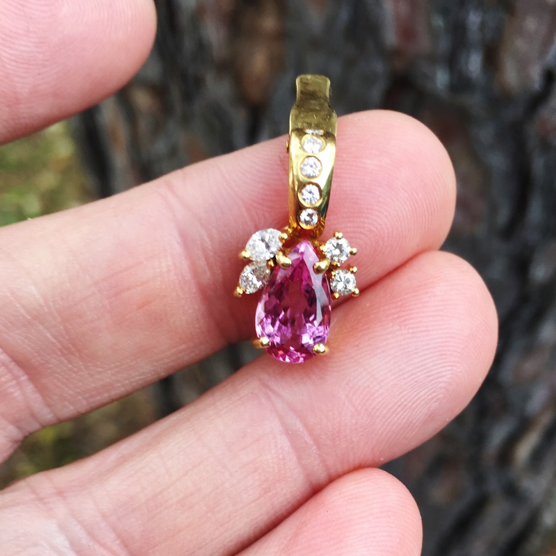 Rare Color 2.90 carat Ouro Preto Imperial Topaz 18kt Enhancer  Litnon.com