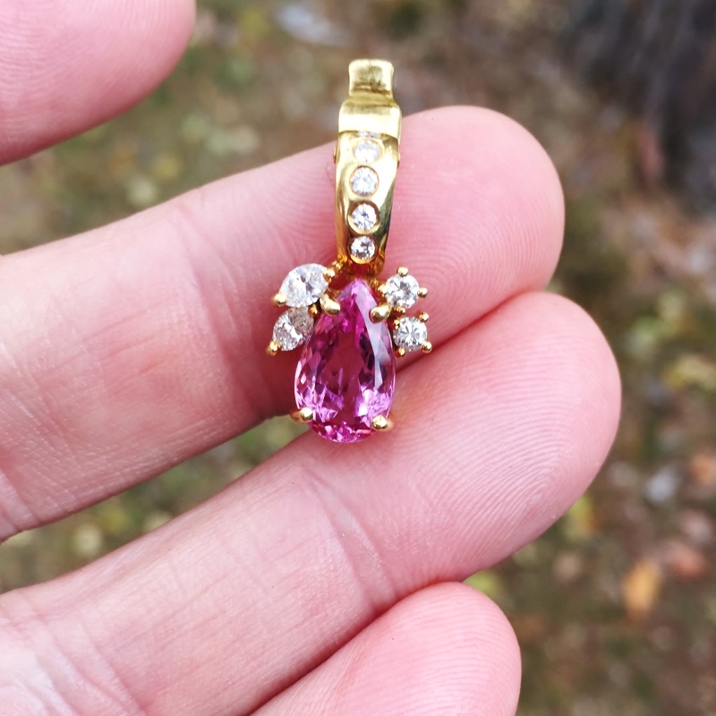 Rare Color 2.90 carat Ouro Preto Imperial Topaz 18kt Enhancer  Litnon.com