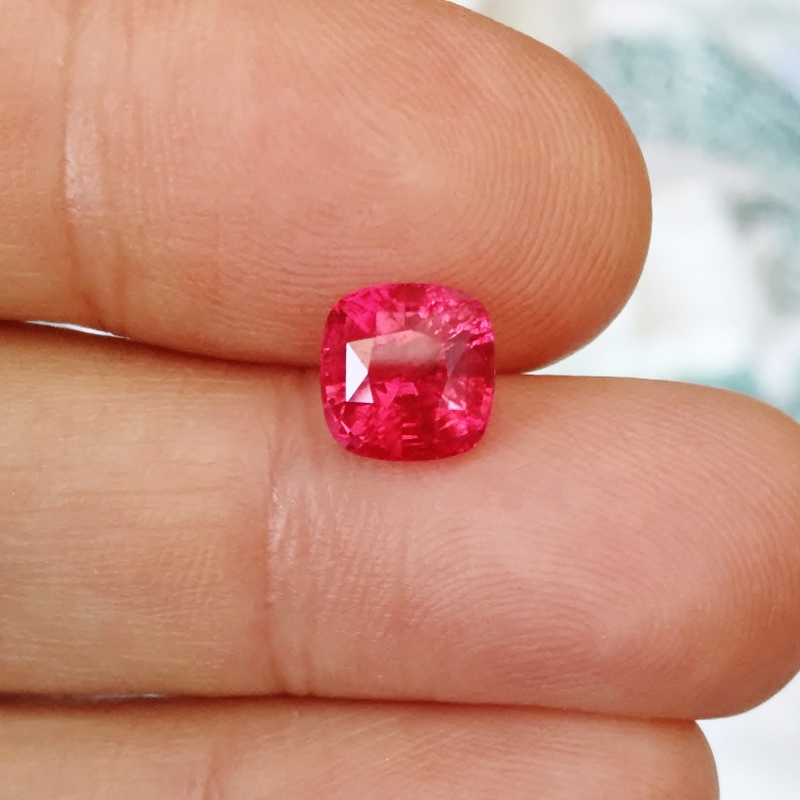 Hot Color! Certified Natural Mahenge Spinel Tanzania 3.07 ct  Litnon.com