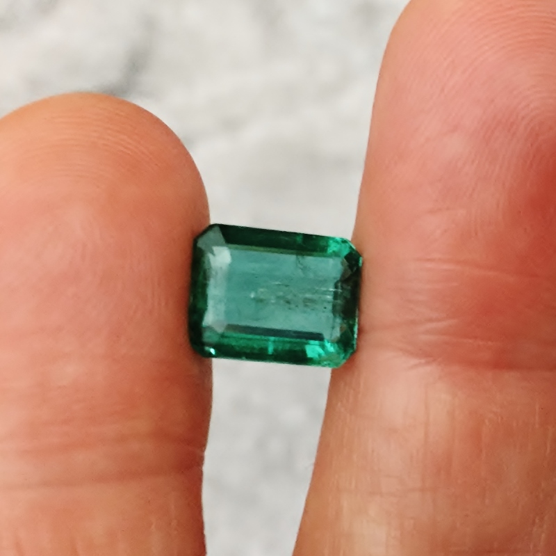 Big Natural Zambian Emerald 5.63 ct  Litnon.com