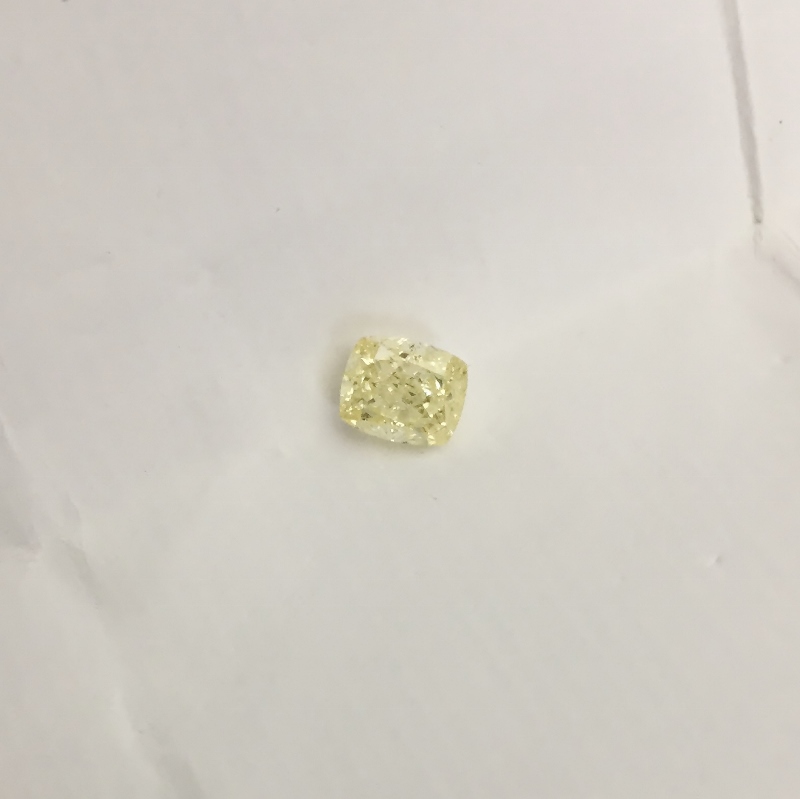 GIA Certified Light Yellow Y-Z color VVS-1 Diamond 1.00 ct  Litnon.com