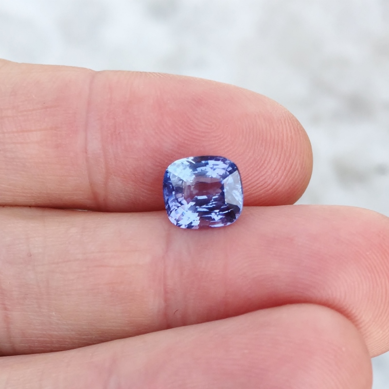 Certified! Unheated Color Shift Natural Sapphire Sri Lanka 4.61 ct!  Litnon.com